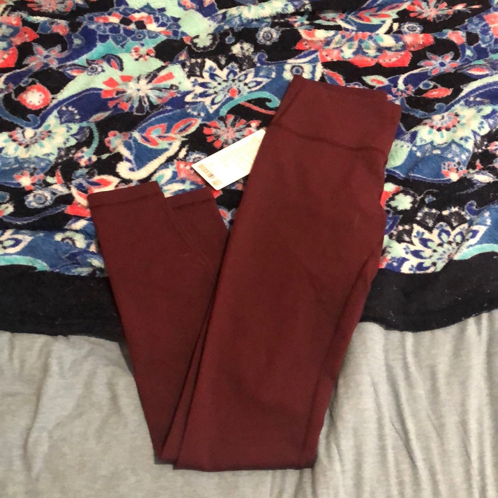 Lululemon Maroon/burgundy Wunder Under HR …